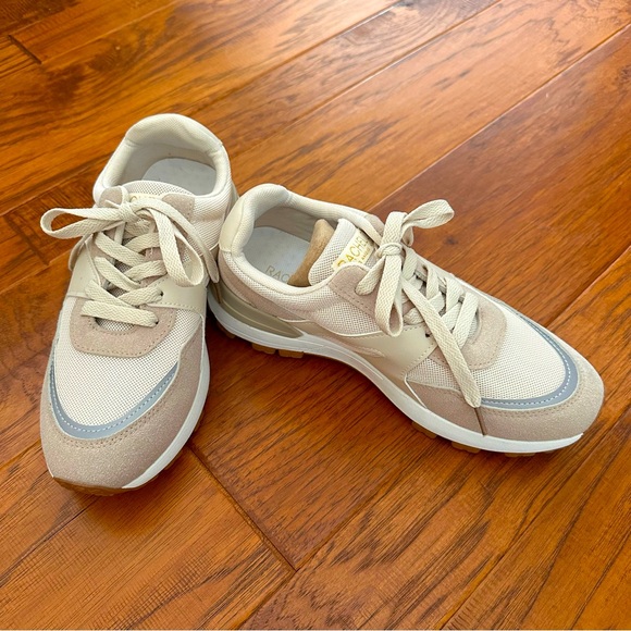 Rachel Zoe Tan and Cream Sneakers Size 10 - Picture 5 of 6